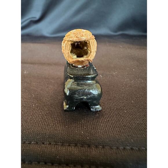 Vintage Asian Carved Olive Fruit Pit Boat‎ Sculpture with Stand Mini Figurine - Picture 2 of 11